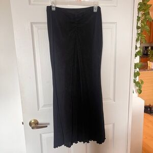 Black Women's Maxi Skirt - Classic Solid Pencil to Flared Silhouette